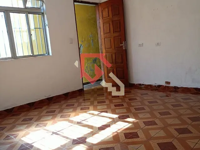 Casa 3 quartos e 1 banheiro, à venda, no bairro Jardim Estrela em Mauá