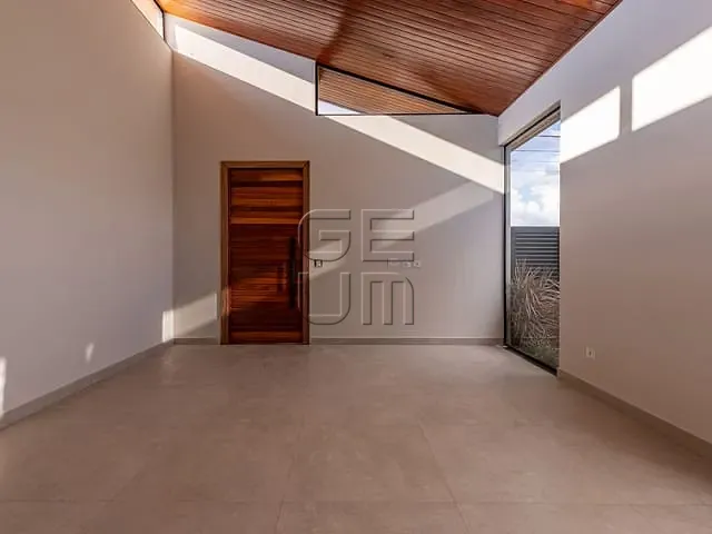 Casa com 300m² 3 quartos e 3 banheiros, à venda, no bairro Vila Salomé em Cambé