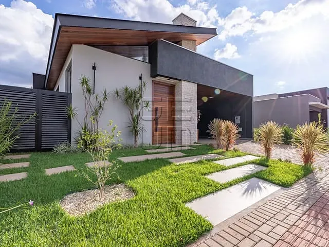 Casa com 300m² 3 quartos e 3 banheiros, à venda, no bairro Vila Salomé em Cambé