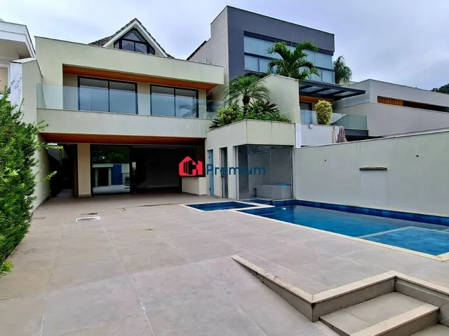 Casa 4 quartos e 7 banheiros, à venda, no bairro Barra da Tijuca em Rio de Janeiro
