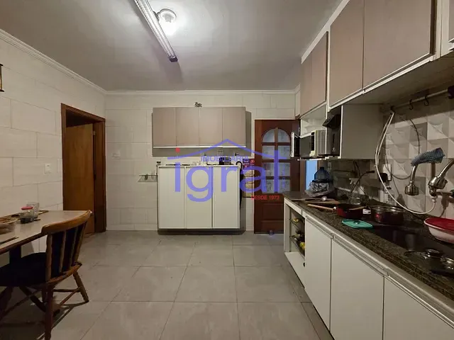 Casa com 223m² 3 quartos e 3 banheiros, à venda, no bairro Cidade Vargas em São Paulo
