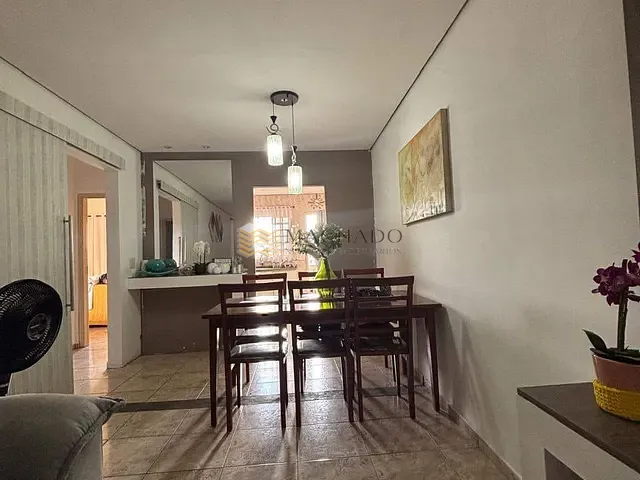 Casa com 211m² 2 quartos e 2 banheiros, à venda ou para alugar, no bairro Jardim Pacaembu em Jundiaí