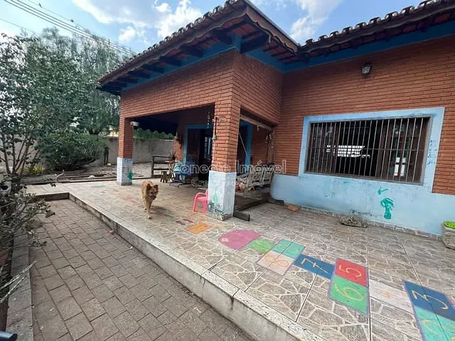 Casa com 500m² 3 quartos e 3 banheiros, à venda, no bairro Jardim Novo Jaguari em Jaguariúna