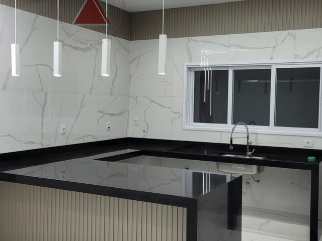 Casa com 300m² 3 quartos e 3 banheiros, à venda, no bairro Parque Moema em Franca