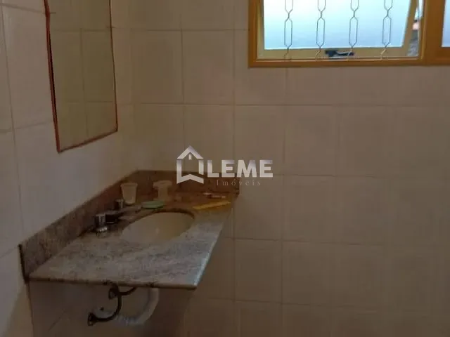 Casa com 360m² 3 quartos e 2 banheiros, à venda, no bairro Jardim Alvorada em Mococa