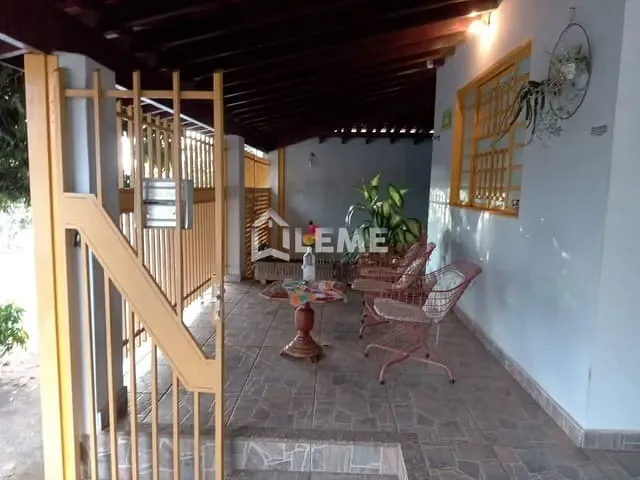 Casa com 360m² 3 quartos e 2 banheiros, à venda, no bairro Jardim Alvorada em Mococa