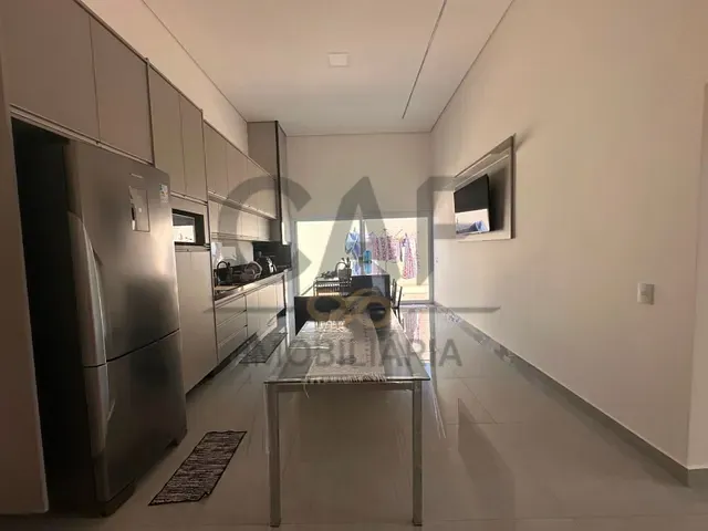 Casa com 250m² 3 quartos e 2 banheiros, à venda, no bairro Residencial Resedas em Holambra