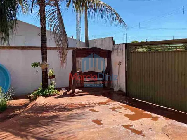 Casa com 750m² 4 quartos e 1 banheiro, à venda, no bairro Centro em Capivari da Mata