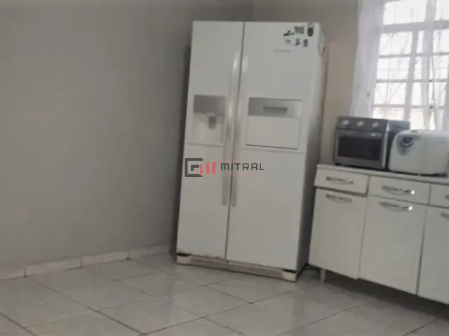 Casa com 390m² 3 quartos e 2 banheiros, à venda, no bairro Santos Dumont em Londrina