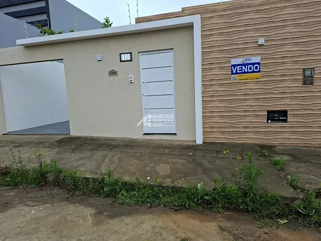 Casa com 180m² 3 quartos e 2 banheiros, à venda, no bairro Zabelê em Vitória da Conquista
