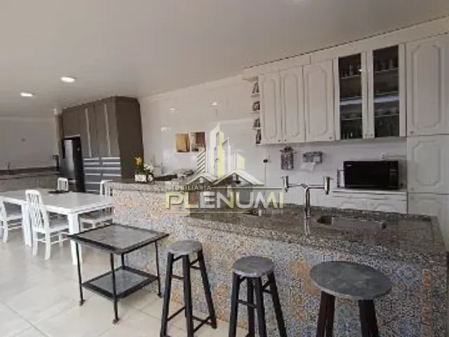 Casa com 2000m² 4 quartos e 6 banheiros, à venda, no bairro Jardim Maria Rosa em Araras
