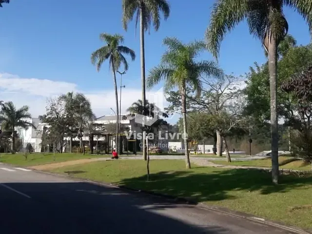 Casa com 400m² 3 quartos e 5 banheiros, à venda, no bairro Alphaville em Santana de Parnaíba