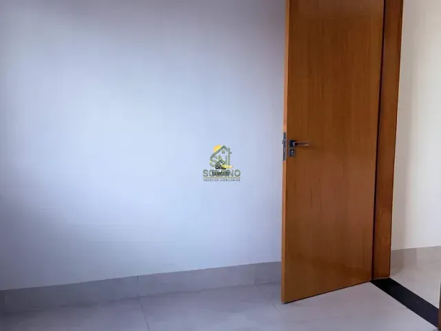 Casa com 384m² 3 quartos e 5 banheiros, à venda, no bairro Jardins Capri em Senador Canedo