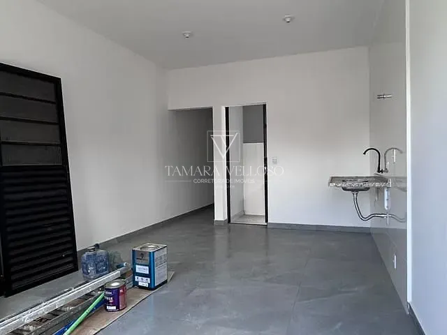 Casa 2 quartos e 2 banheiros, à venda, no bairro Jardim Layr em Mogi das Cruzes