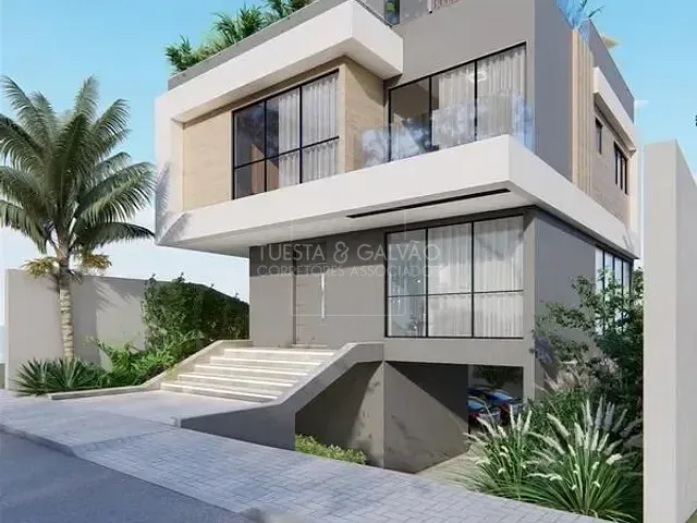 Casa com 266m², à venda, no bairro São Lourenço em Curitiba