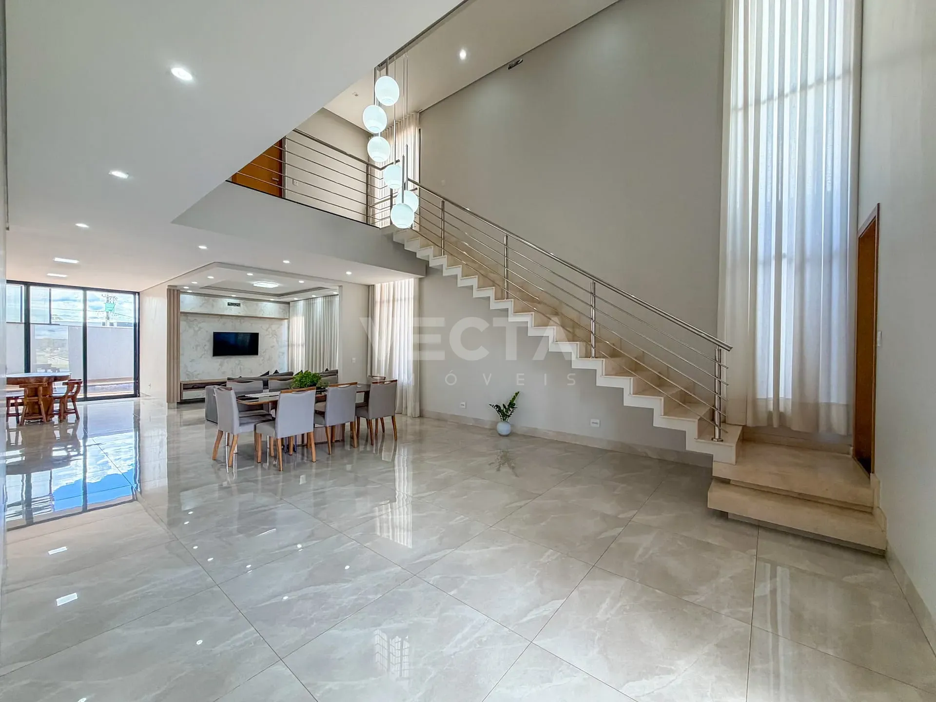 Casa, 3 quartos, 330 m² - Foto 2