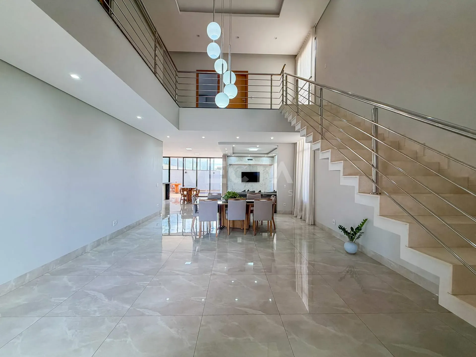 Casa, 3 quartos, 330 m² - Foto 1