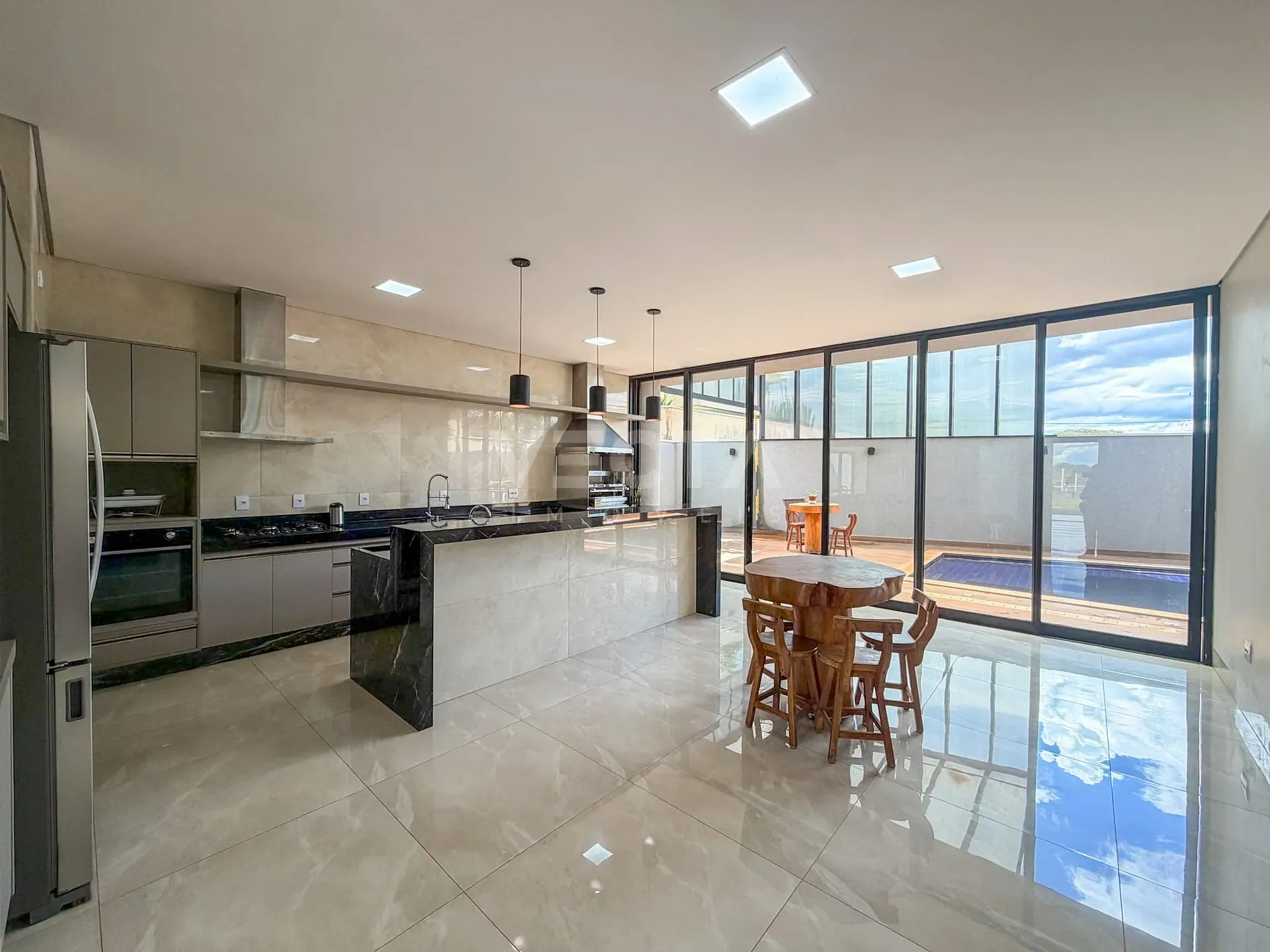 Casa, 3 quartos, 330 m² - Foto 8
