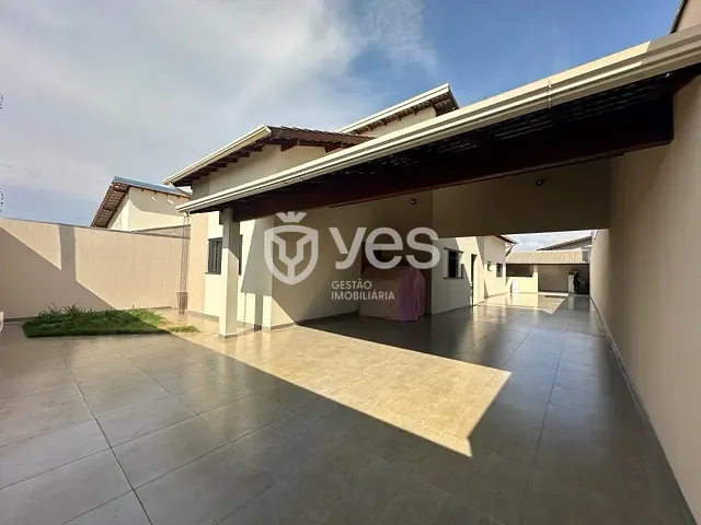 Casa com 368m² 3 quartos e 2 banheiros, à venda, no bairro Boungaville em Araxá