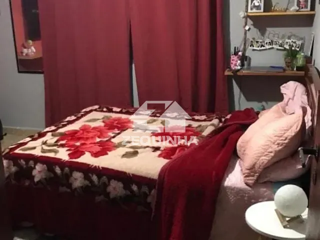 Casa com 250m² 3 quartos e 2 banheiros, à venda, no bairro Jardim Veloso em Osasco