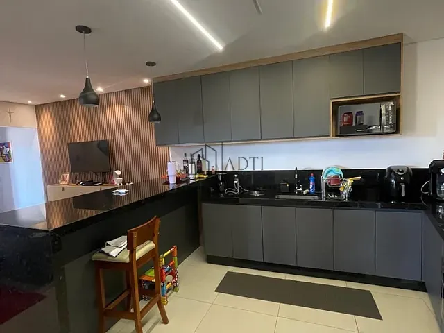 Casa com 266m² 3 quartos e 3 banheiros, à venda, no bairro Alto Ipiranga em Mogi das Cruzes
