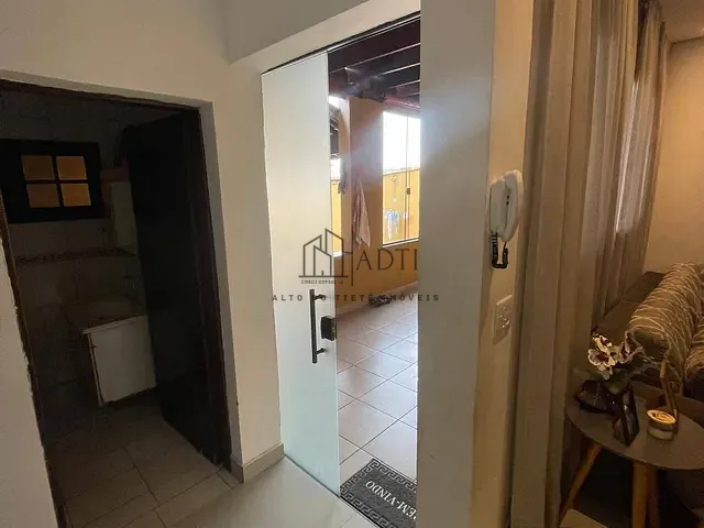 Casa com 266m² 3 quartos e 3 banheiros, à venda, no bairro Alto Ipiranga em Mogi das Cruzes