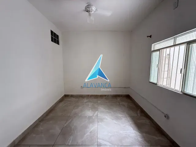 Casa com 119m² 3 quartos e 2 banheiros, para alugar, no bairro Morada do Vale em Governador Valadares