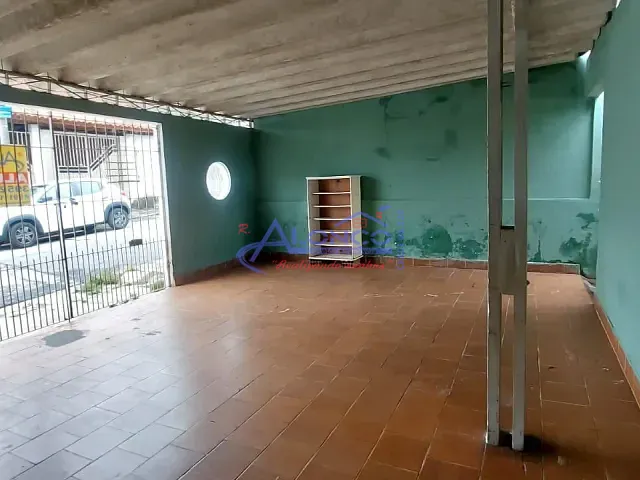 Casa com 250m² 3 quartos e 1 banheiro, para alugar, no bairro Parque Califórnia em Jacareí