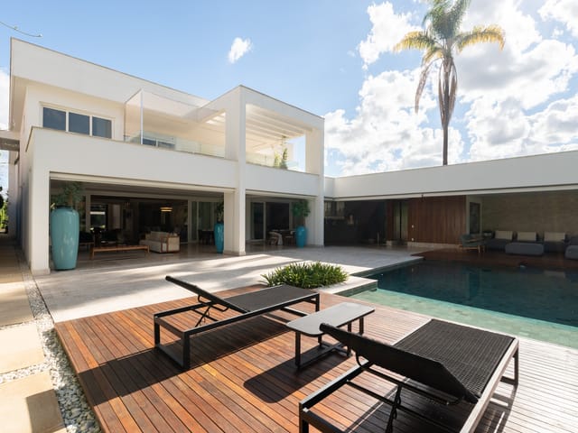 Casa com 1600m² 5 quartos e 9 banheiros, à venda, no bairro Setor de Habitações Individuais Sul em Brasília
