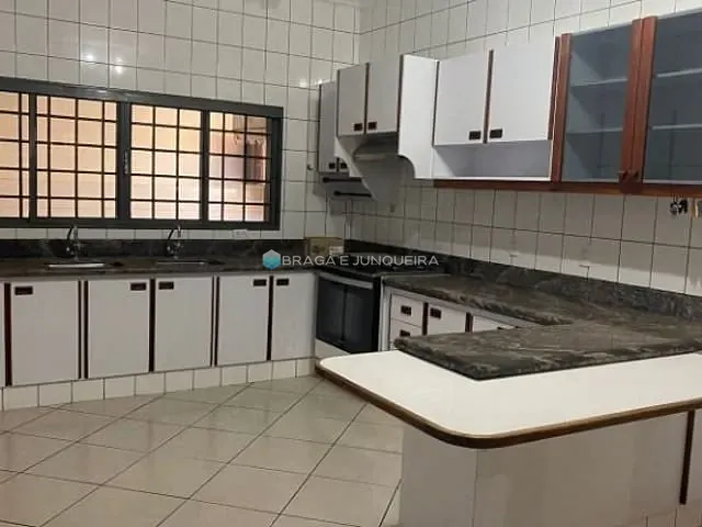Casa com 500m² 3 quartos e 3 banheiros, à venda, no bairro Vila Imperial em São José do Rio Preto