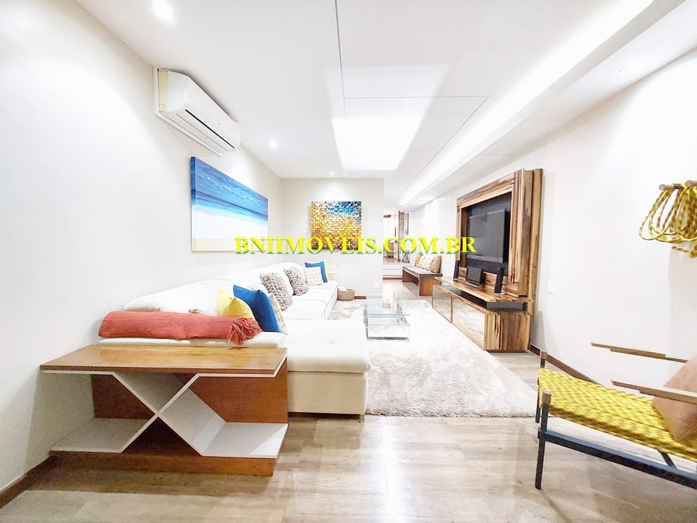 Casa, 3 quartos, 265 m² - Foto 1