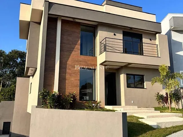 Casa com 420m² 3 quartos e 5 banheiros, à venda, no bairro Jardim São Marcos em Valinhos