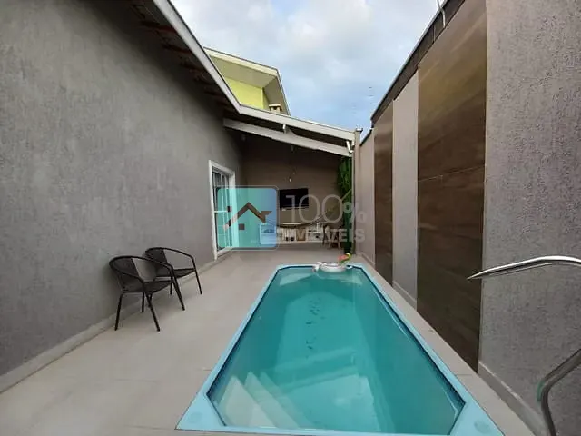Casa com 180m² 3 quartos e 2 banheiros, à venda, no bairro Residencial Santa Paula em Jacareí