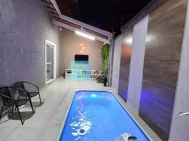 Casa com 180m² 3 quartos e 2 banheiros, à venda, no bairro Residencial Santa Paula em Jacareí