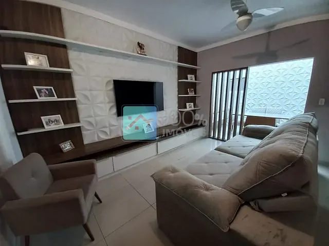 Casa com 180m² 3 quartos e 2 banheiros, à venda, no bairro Residencial Santa Paula em Jacareí