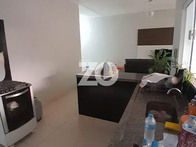Casa 2 quartos e 2 banheiros, à venda, no bairro Parque Santa Edwiges em Bauru