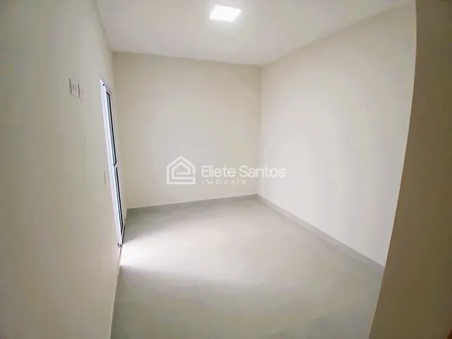 Casa com 150m² 3 quartos e 2 banheiros, à venda, no bairro Parque Universitário em Americana