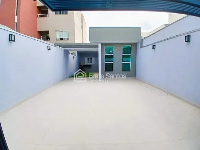 Casa com 150m² 3 quartos e 2 banheiros, à venda, no bairro Parque Universitário em Americana