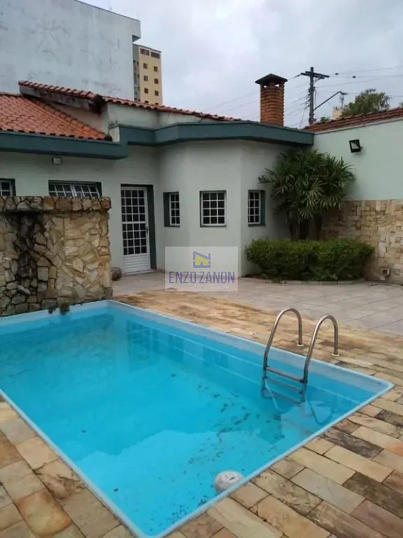 Casa, 3 quartos, 240 m² - Foto 1