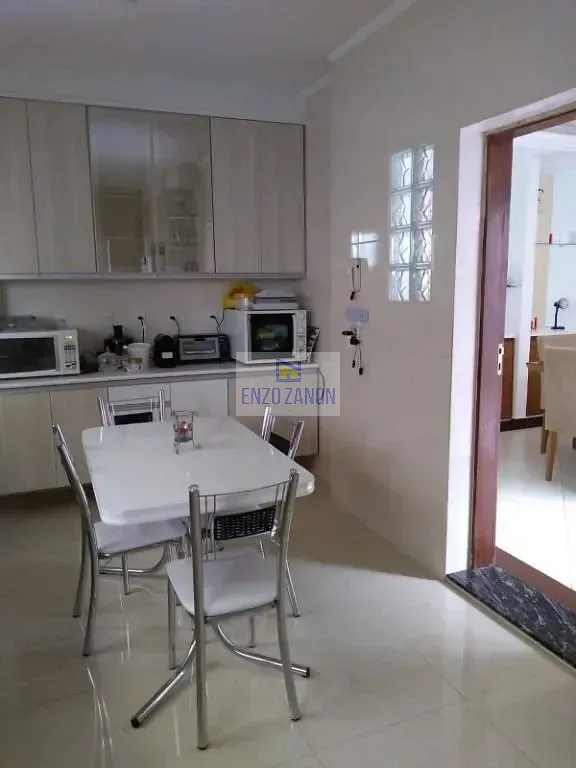 Casa, 3 quartos, 240 m² - Foto 9