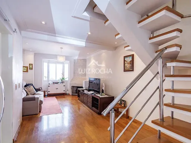 Casa com 160m² 4 quartos e 3 banheiros, à venda, no bairro Granja Viana em Cotia