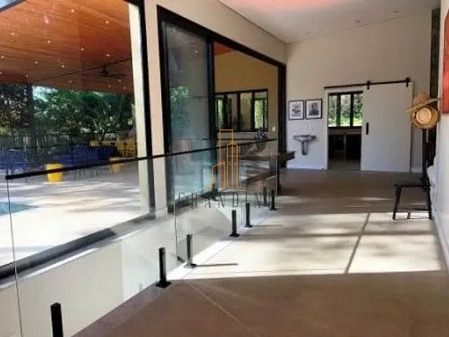 Casa com 1200m², à venda ou para alugar, no bairro Tanque em Atibaia