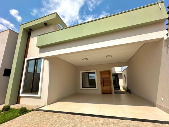 Casa com 250m² 3 quartos e 2 banheiros, à venda, no bairro Residencial Veneza em Nova Mutum