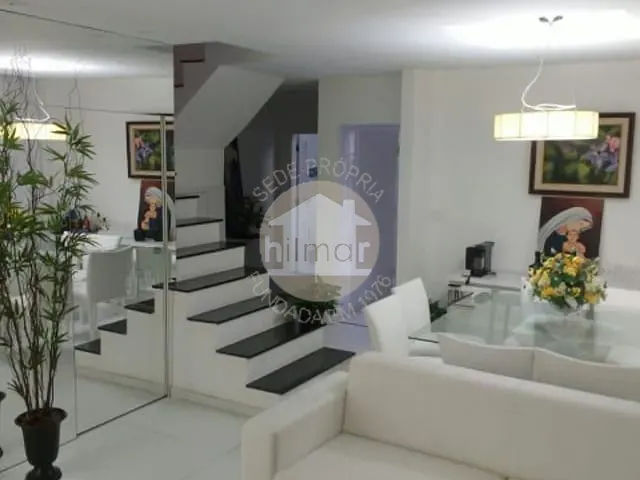 Casa 4 quartos e 5 banheiros, à venda, no bairro Freguesia (Jacarepaguá) em Rio de Janeiro