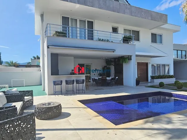 Casa 4 quartos e 7 banheiros, à venda, no bairro Recreio dos Bandeirantes em Rio de Janeiro