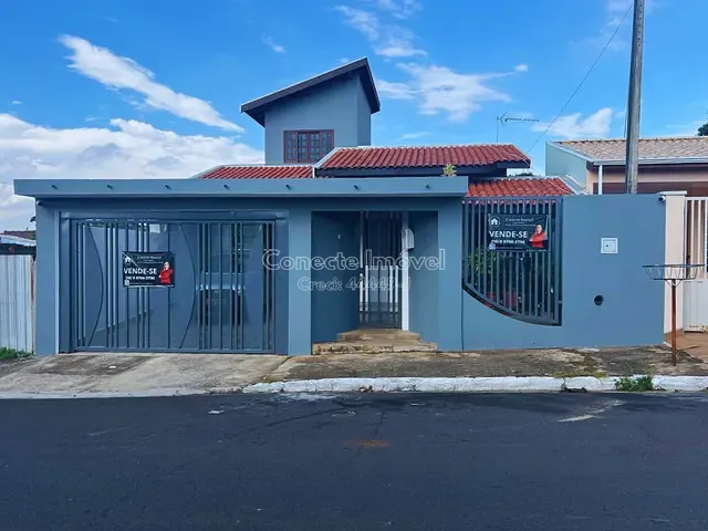 Casa com 250m² 4 quartos e 2 banheiros, à venda, no bairro Parque Residencial Groot em Holambra