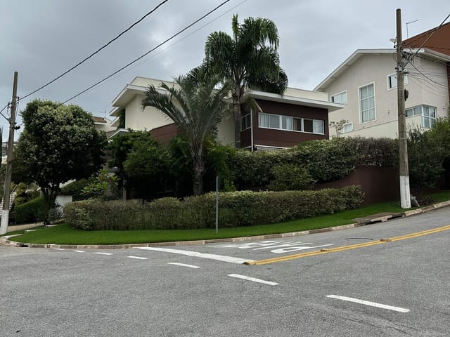 Casa com 429m² 4 quartos e 5 banheiros, à venda, no bairro Bosque em Vinhedo