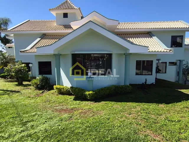 Casa 5 quartos e 6 banheiros, à venda, no bairro Floresta em Concórdia
