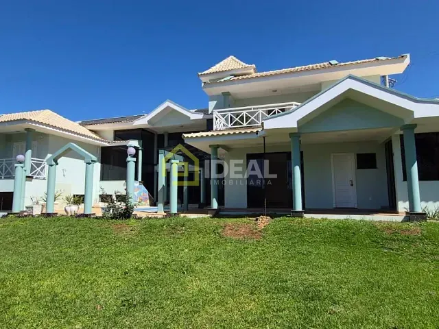 Casa 5 quartos e 6 banheiros, à venda, no bairro Floresta em Concórdia
