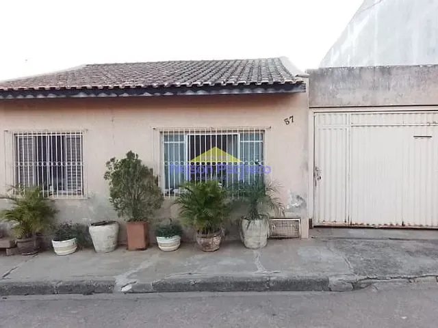 Casa com 250m² 4 quartos e 3 banheiros, à venda, no bairro Centro em Capivari